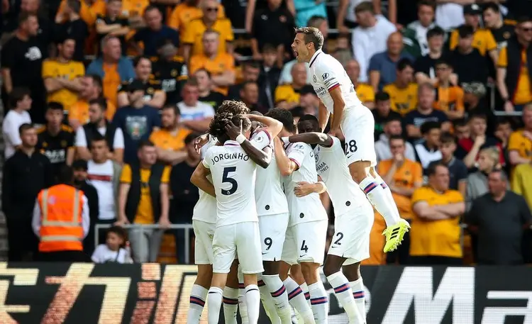 包含塞维利亚客场火力全开，大胜对手领跑积分榜的词条